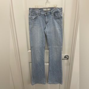 Abercrombie & Fitch Flare Jeans